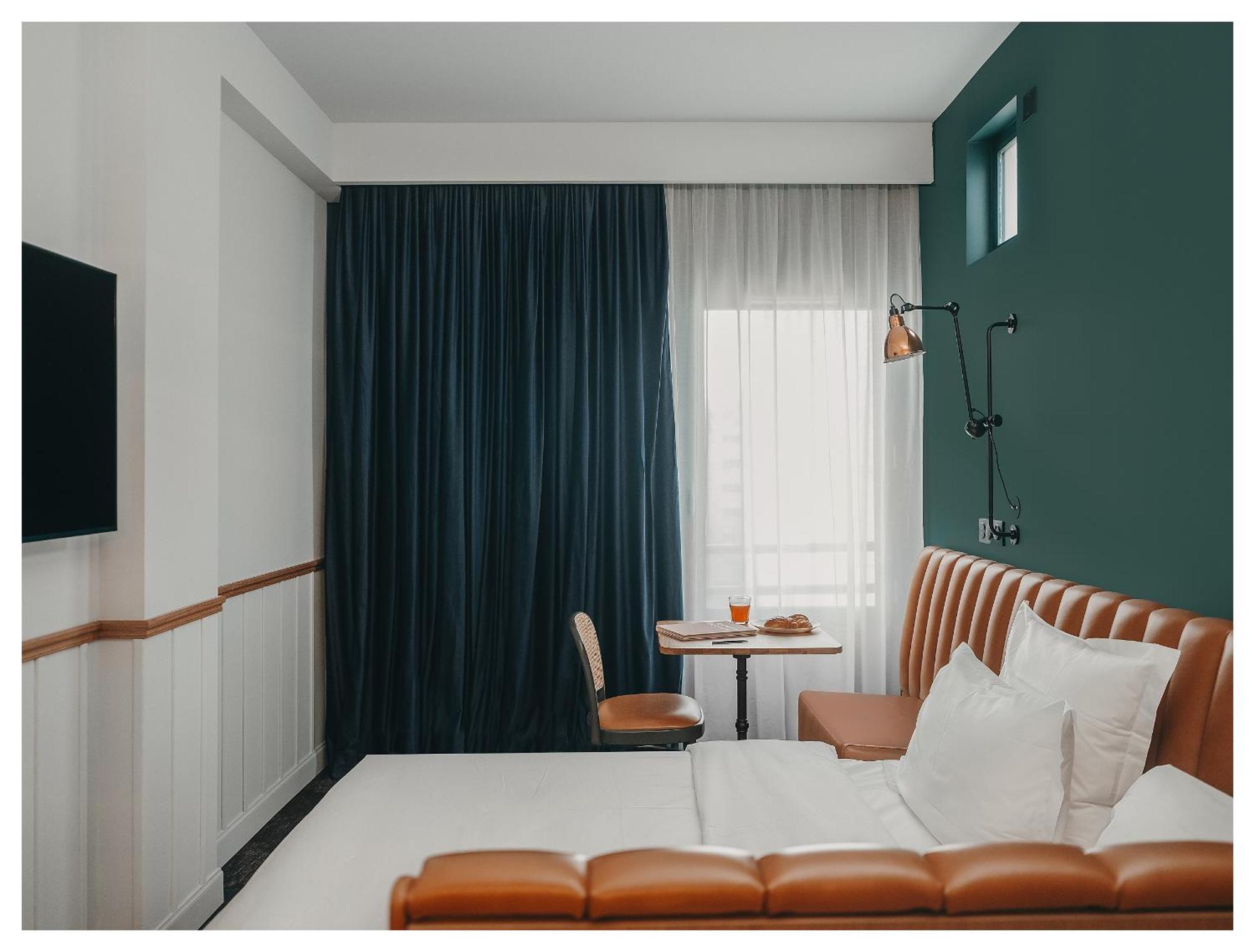 1.75 Paris Le Charme Hotel Екстериор снимка